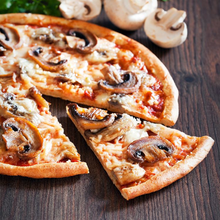 Пицца с грибами и моцареллой для мультиварки